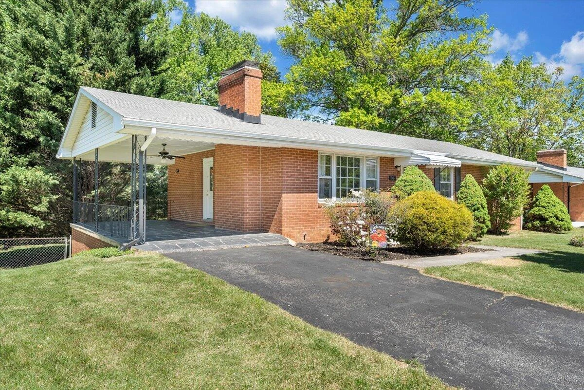 3359 Pamlico DR - Photo 4