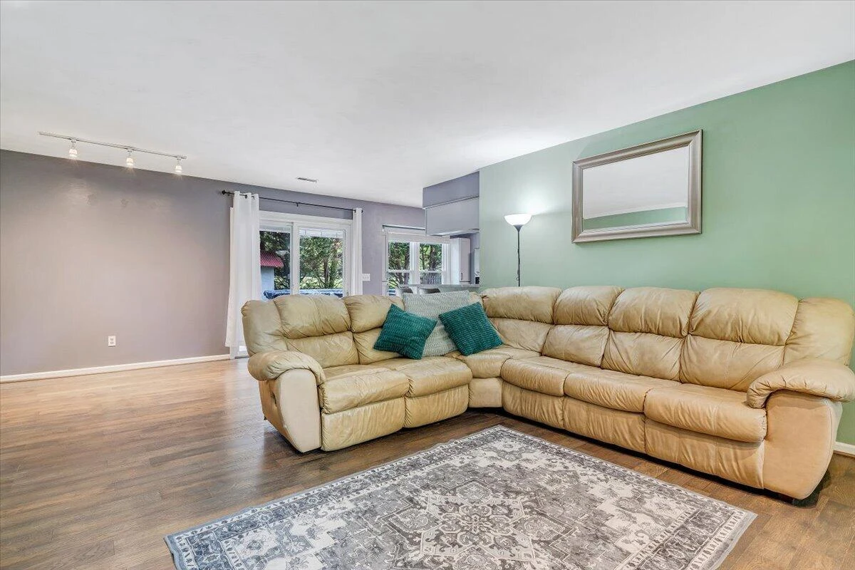 1233 Martha DR NW - Photo 11