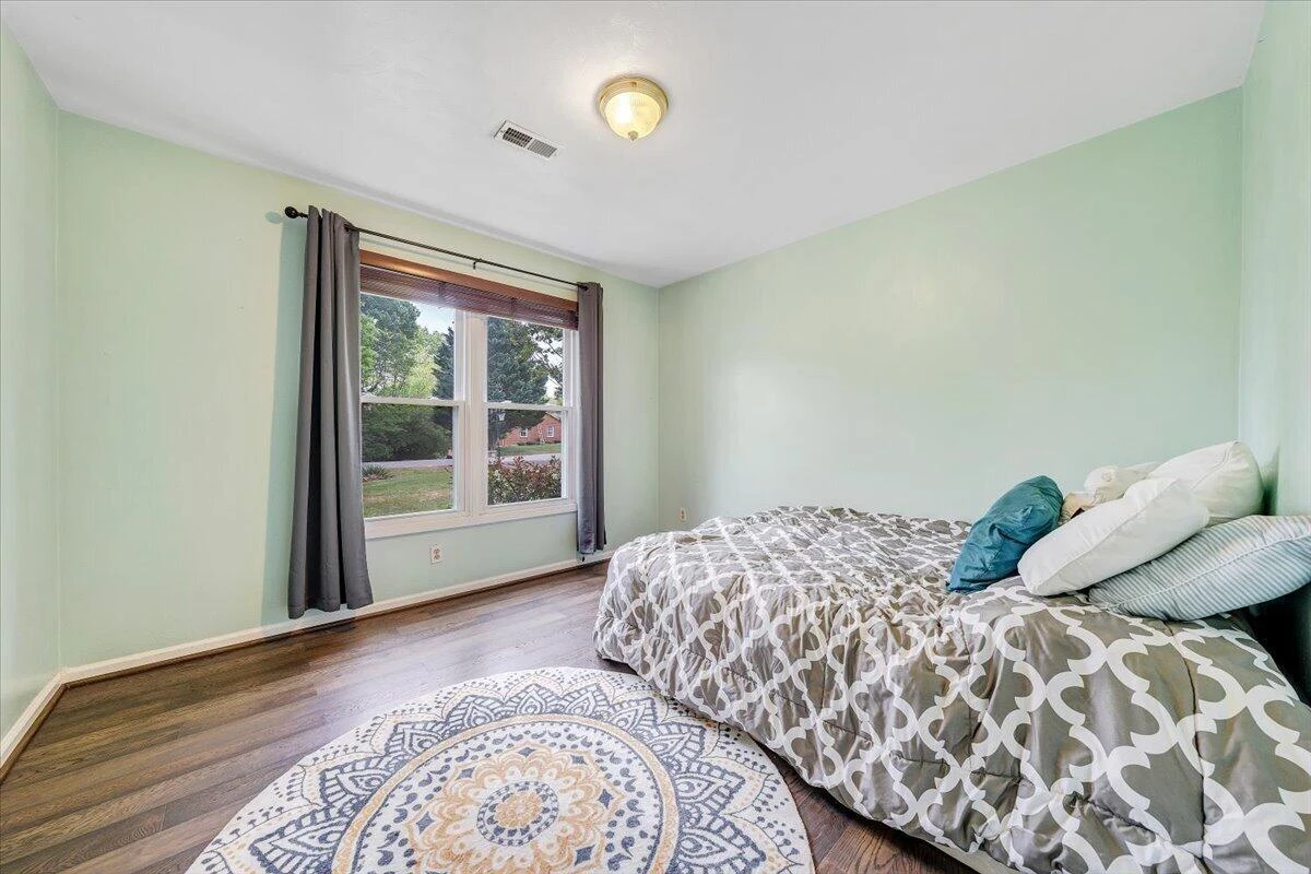1233 Martha DR NW - Photo 31
