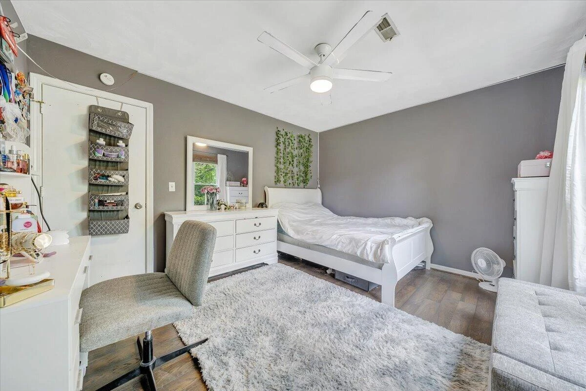 1233 Martha DR NW - Photo 34