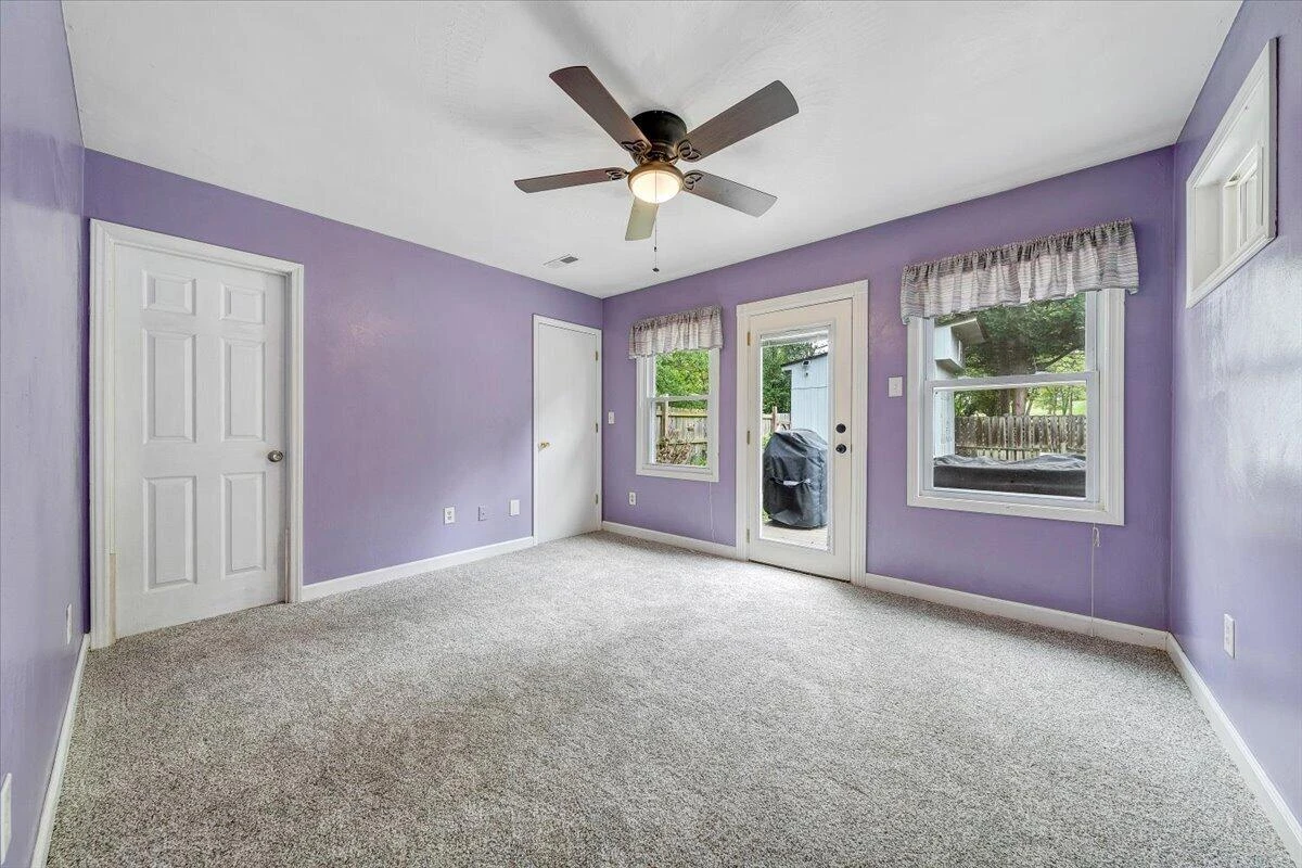 1233 Martha DR NW - Photo 37