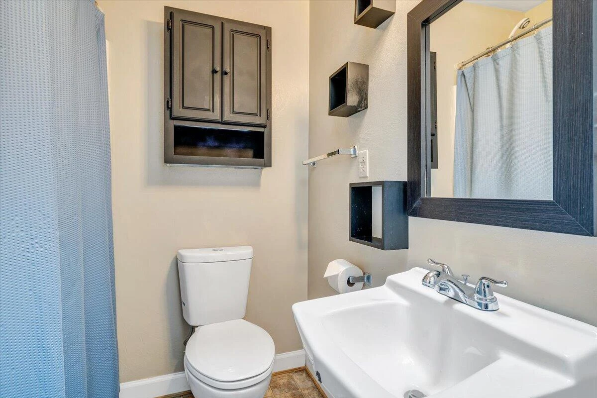 1233 Martha DR NW - Photo 41