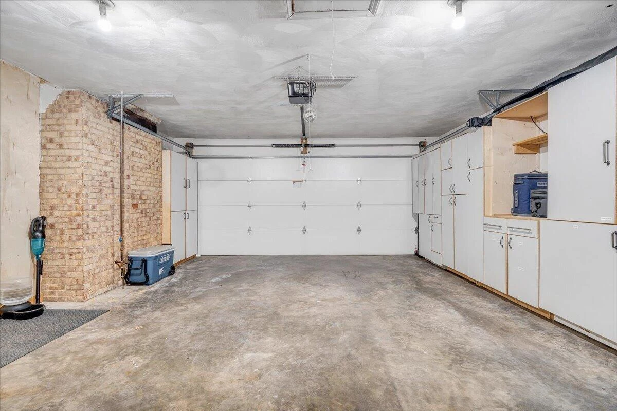 1233 Martha DR NW - Photo 42