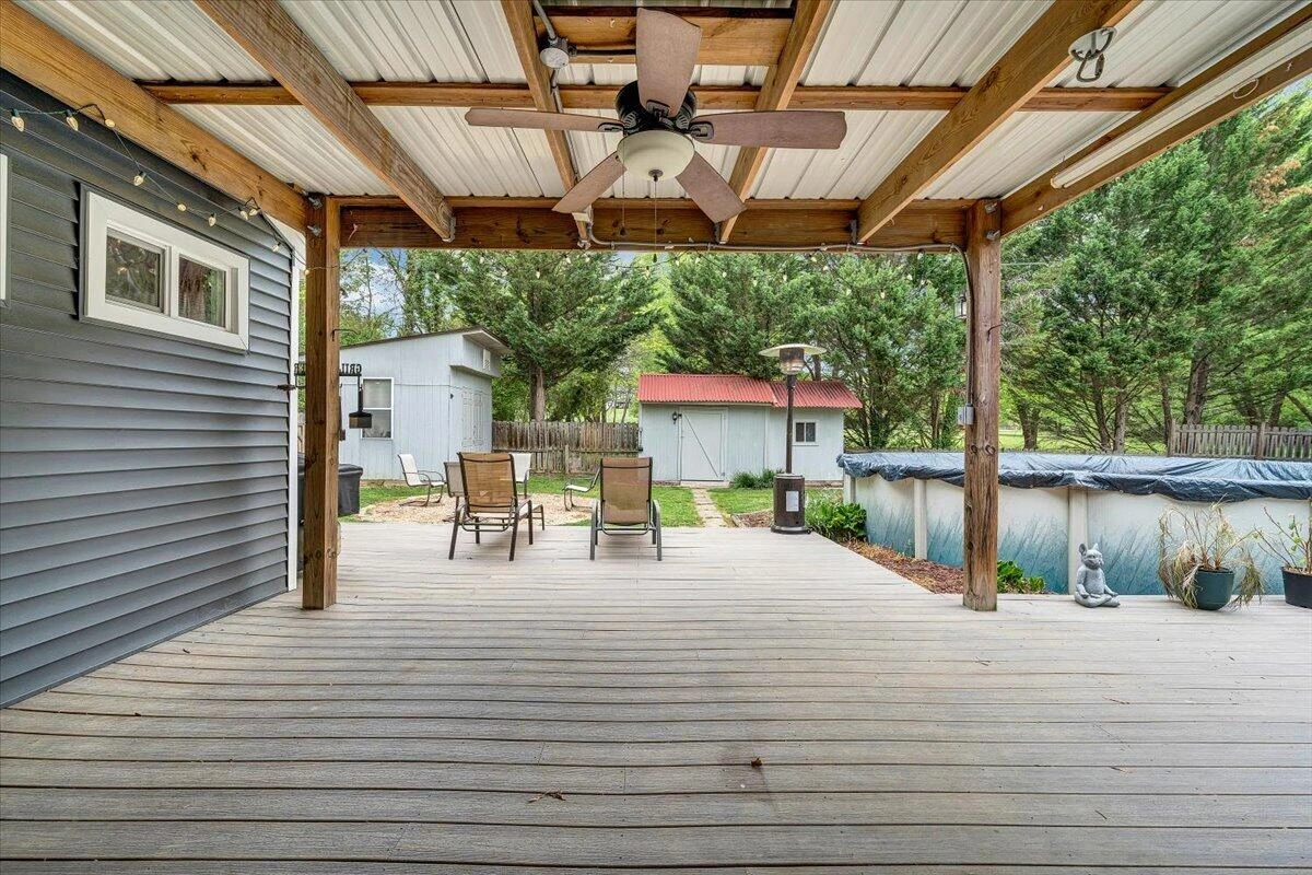 1233 Martha DR NW - Photo 44