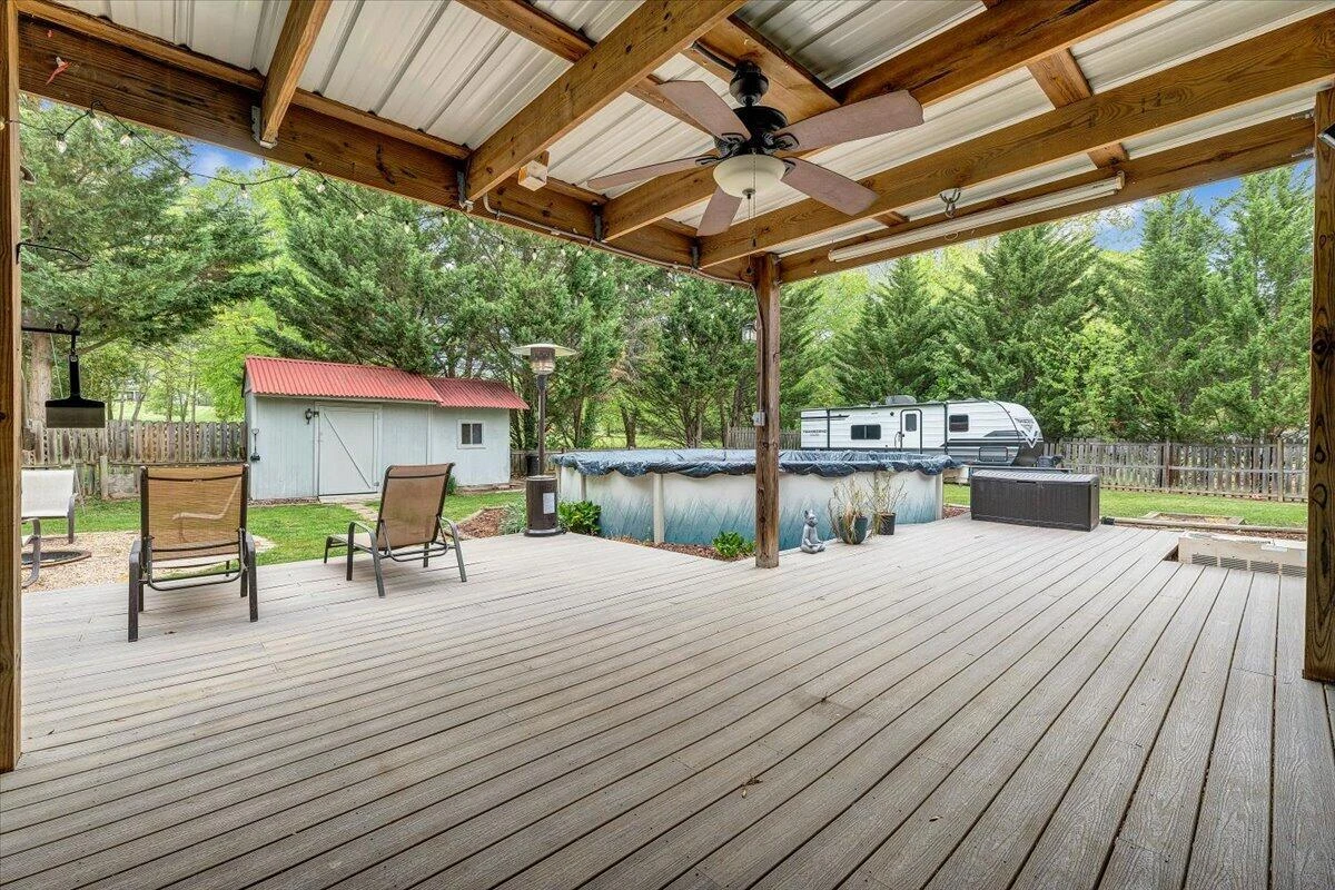 1233 Martha DR NW - Photo 45