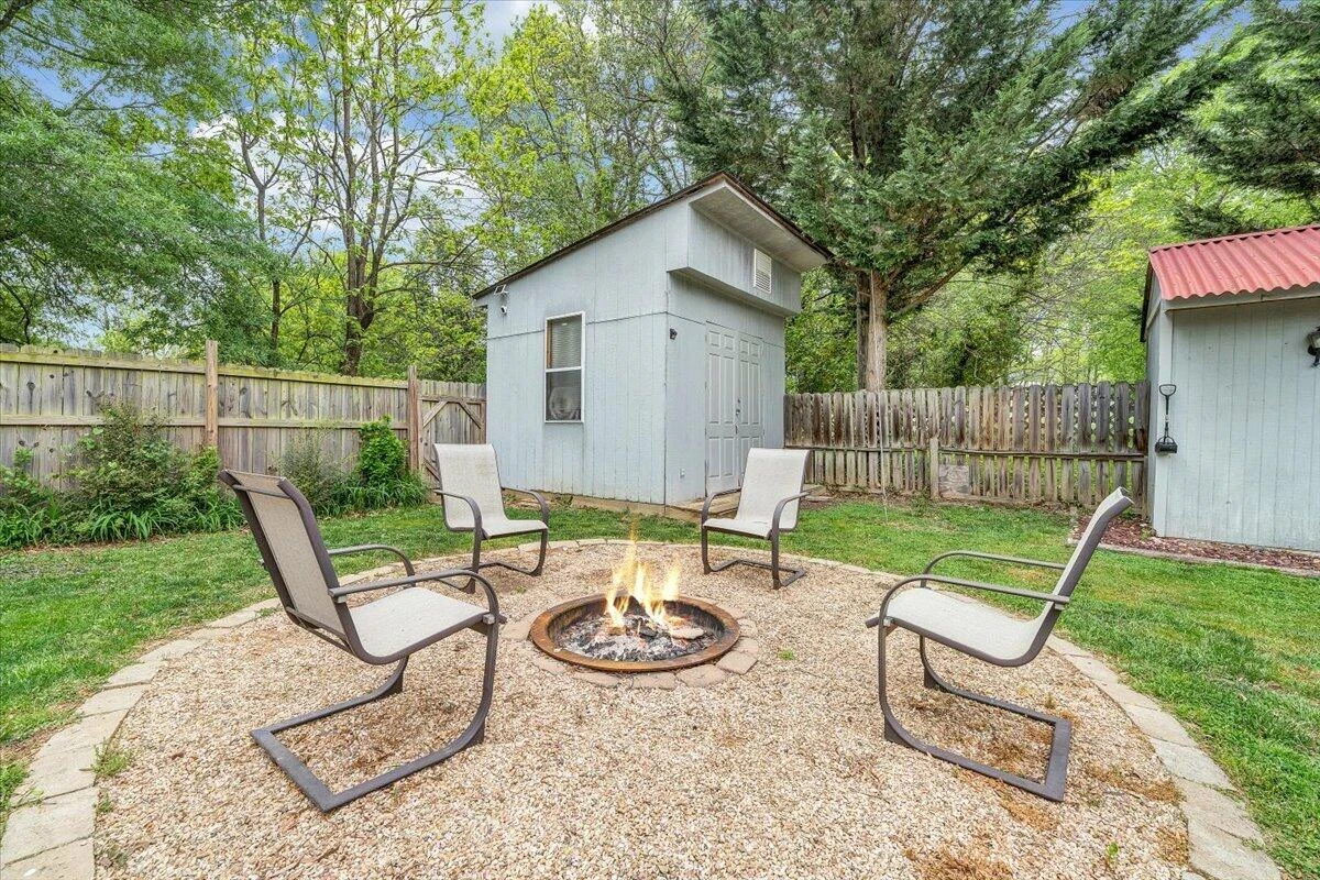 1233 Martha DR NW - Photo 49