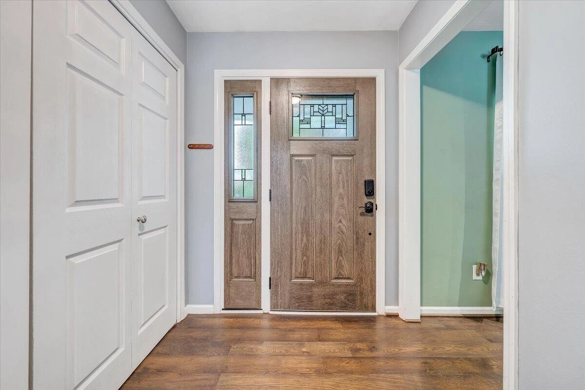 1233 Martha DR NW - Photo 5