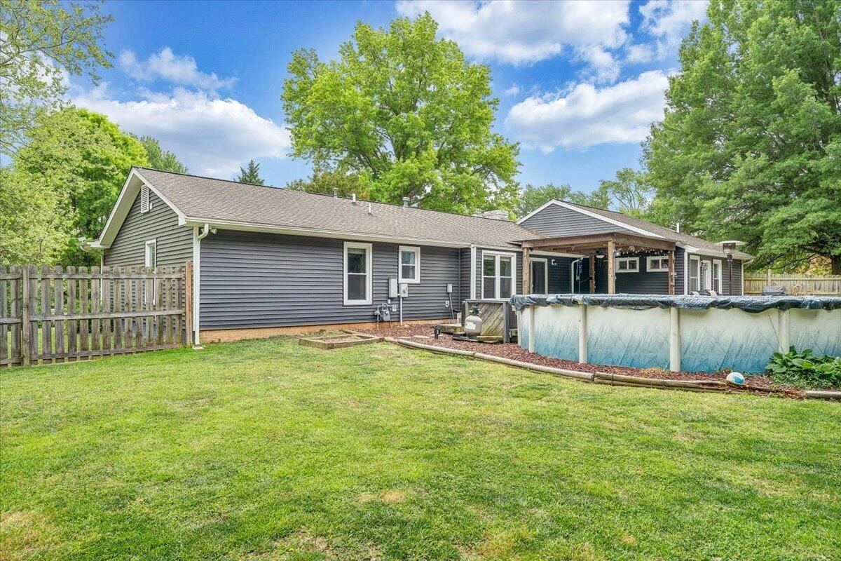 1233 Martha DR NW - Photo 55
