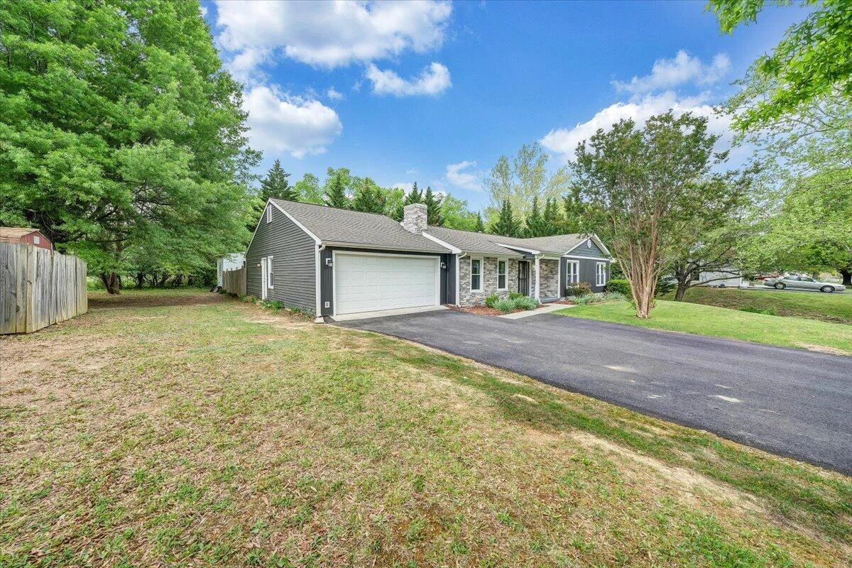 1233 Martha DR NW - Photo 62