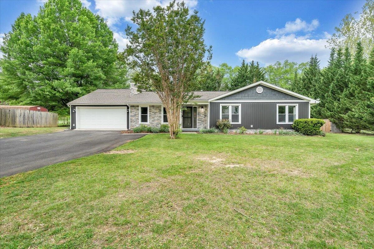 1233 Martha DR NW - Photo 64