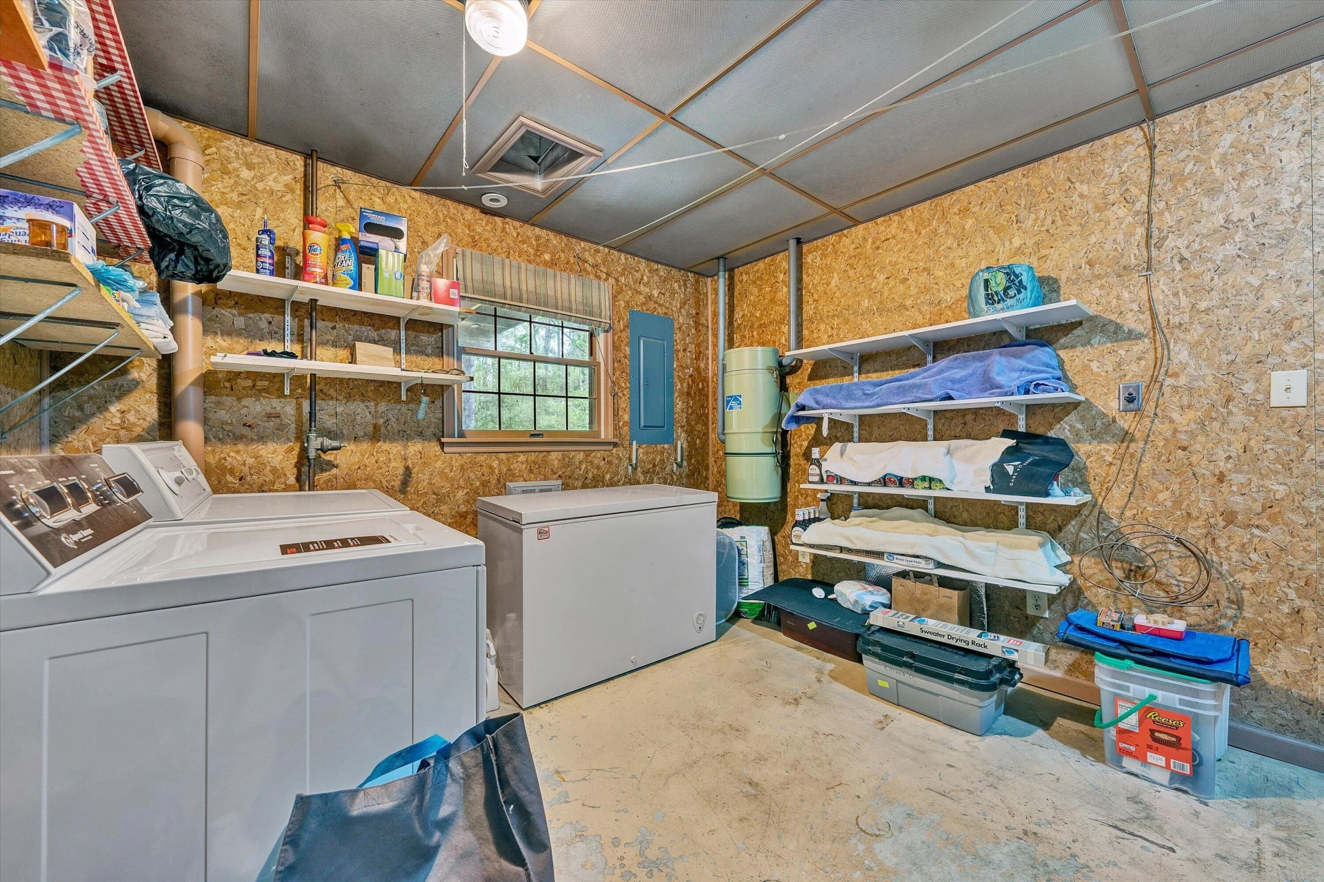124 Stratford DR - Photo 22