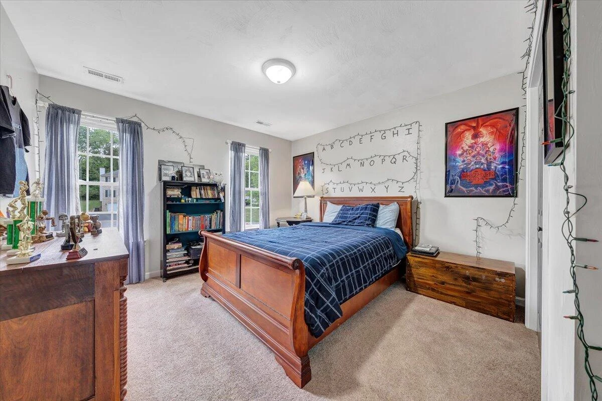735 Ridgecrest LN - Photo 32
