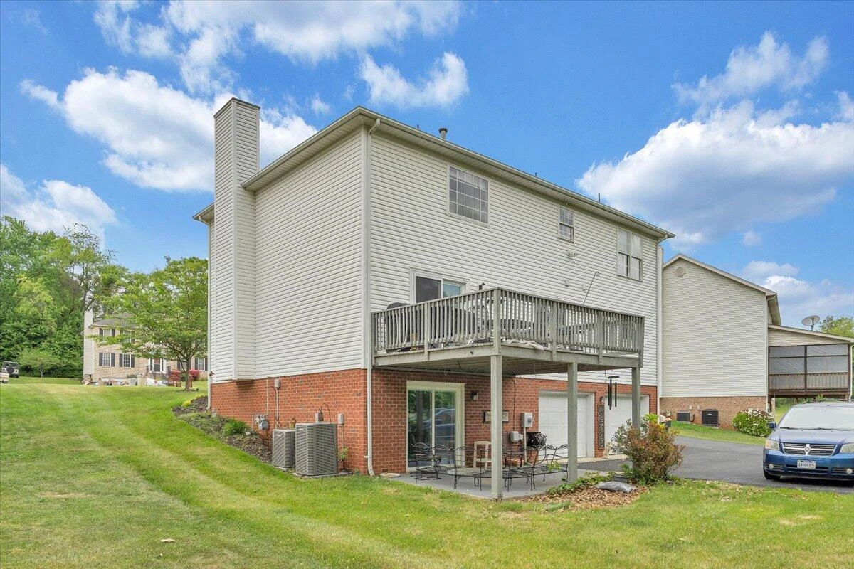 735 Ridgecrest LN - Photo 43