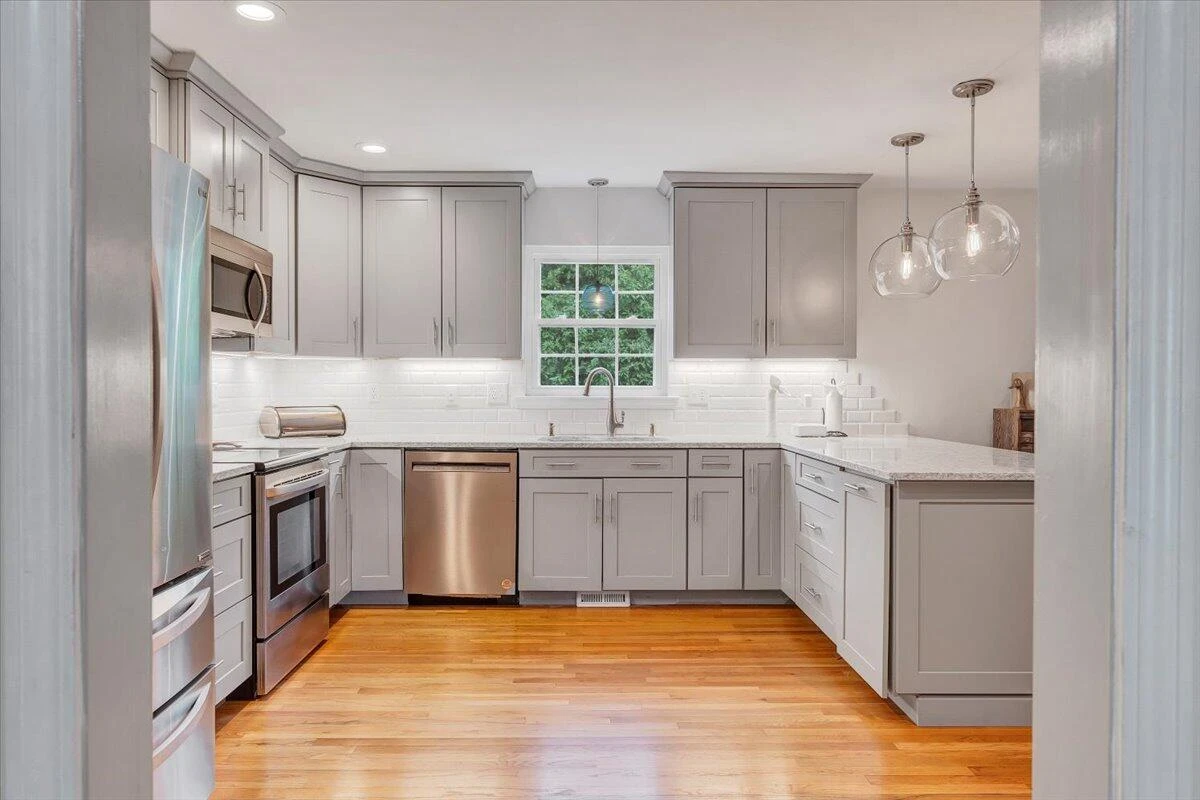 735 Ridgecrest LN - Photo 8