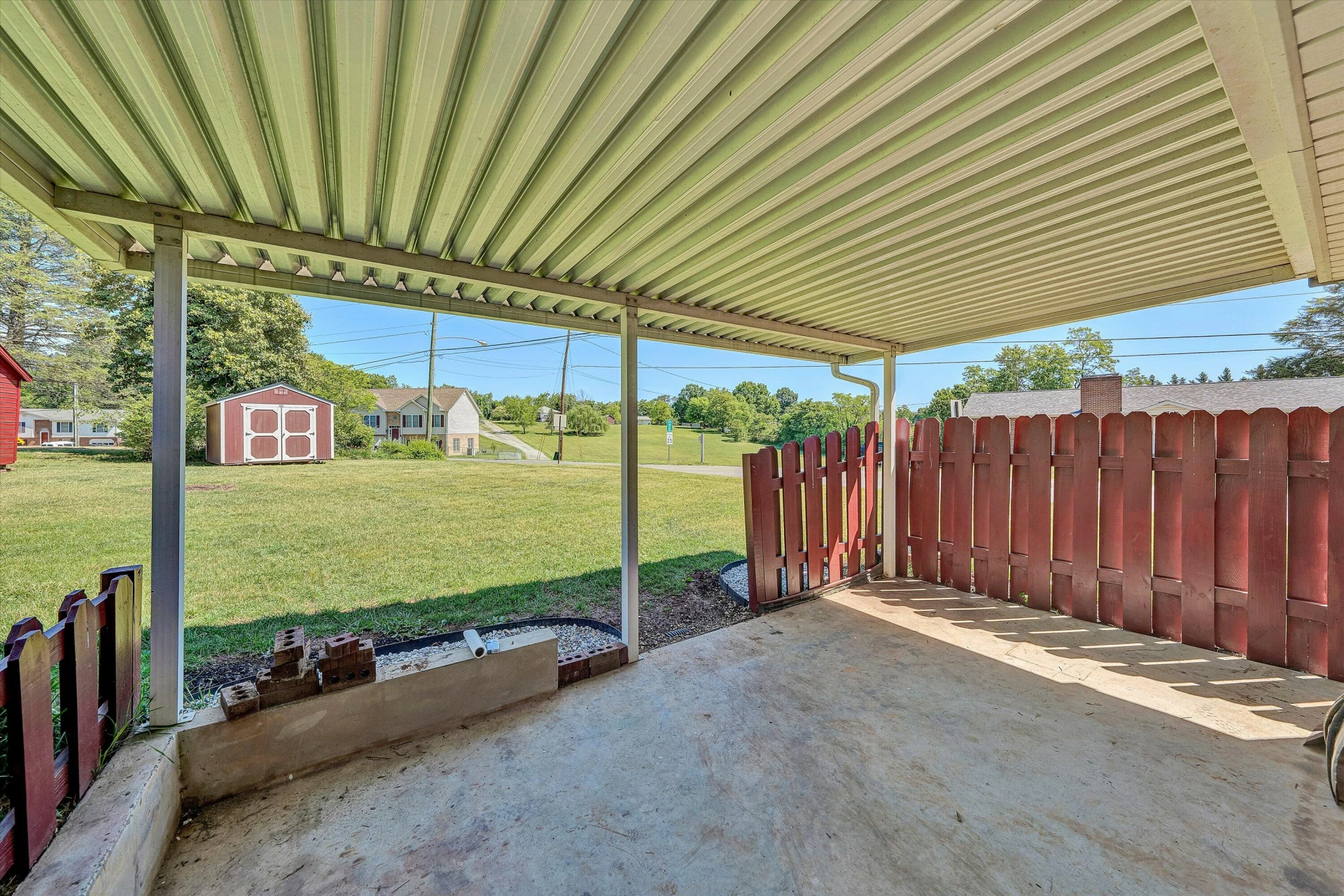 1771 Glendon RD - Photo 26