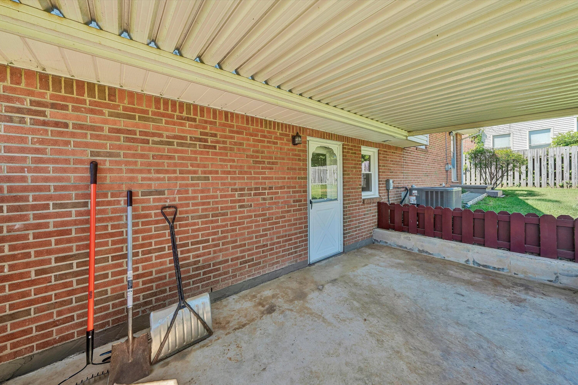1771 Glendon RD - Photo 27