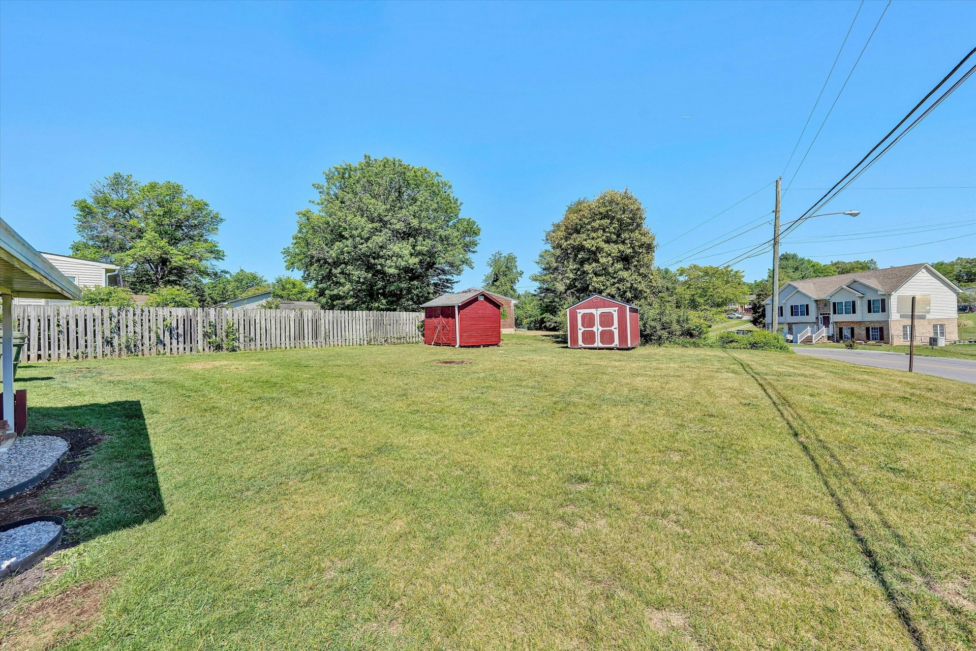 1771 Glendon RD - Photo 28