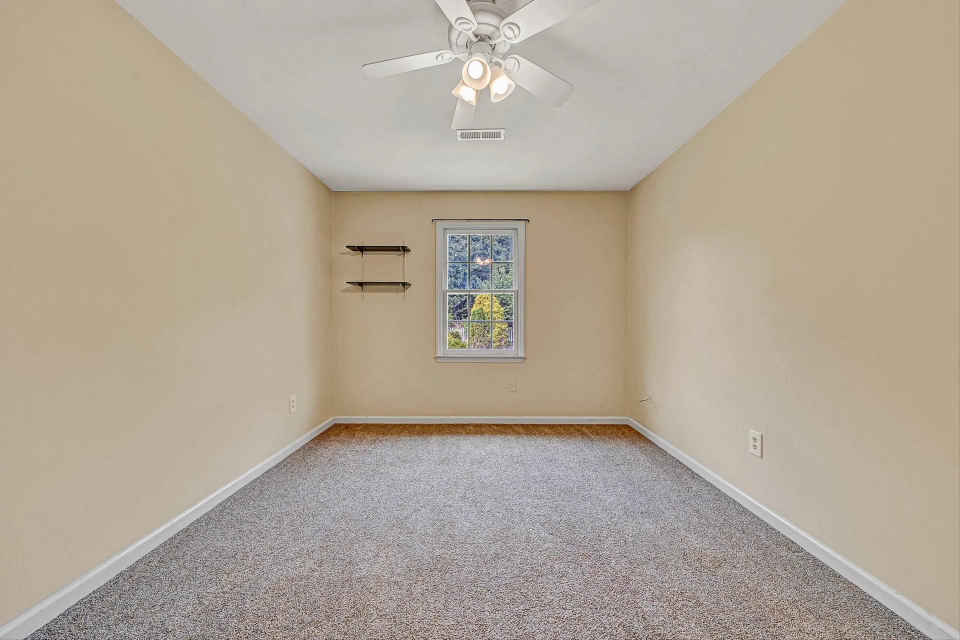 175 Wellington LN - Photo 32
