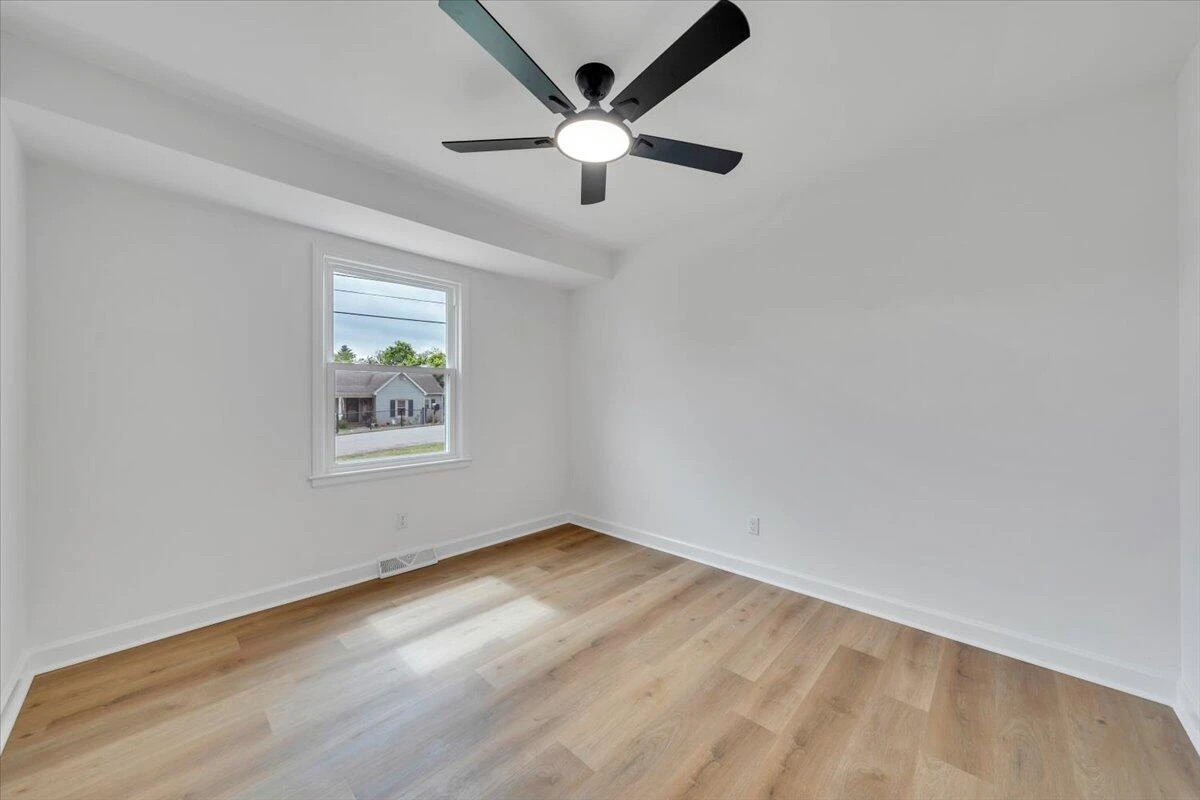 2117 Bailey AVE - Photo 15