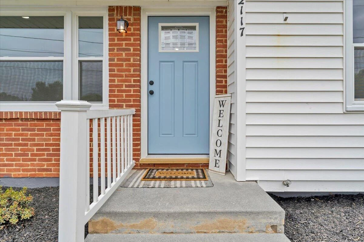 2117 Bailey AVE - Photo 3