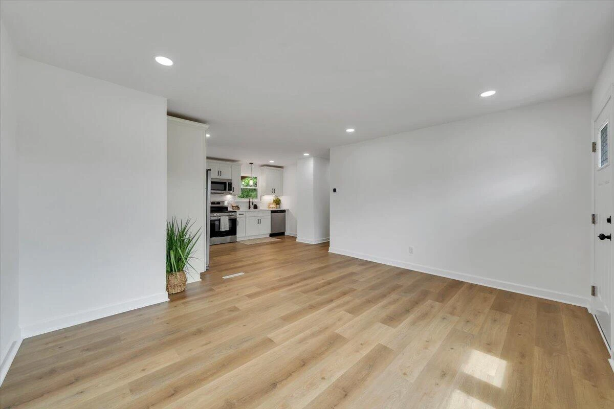 2117 Bailey AVE - Photo 7