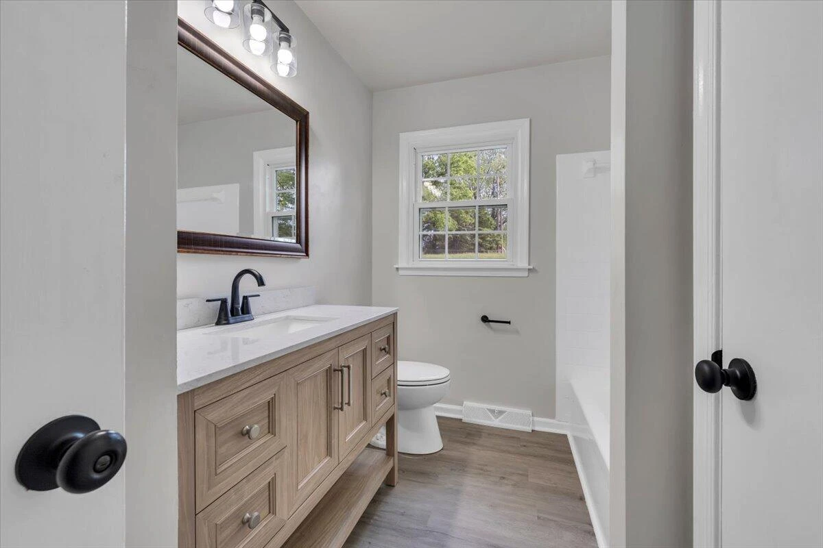 1039 Almond DR - Photo 24