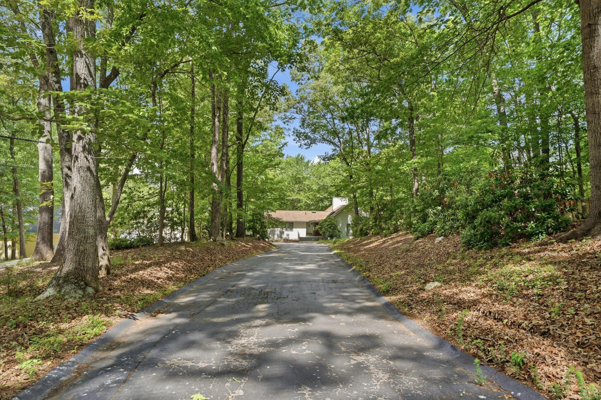 214 Twin Chimneys DR - Photo 35