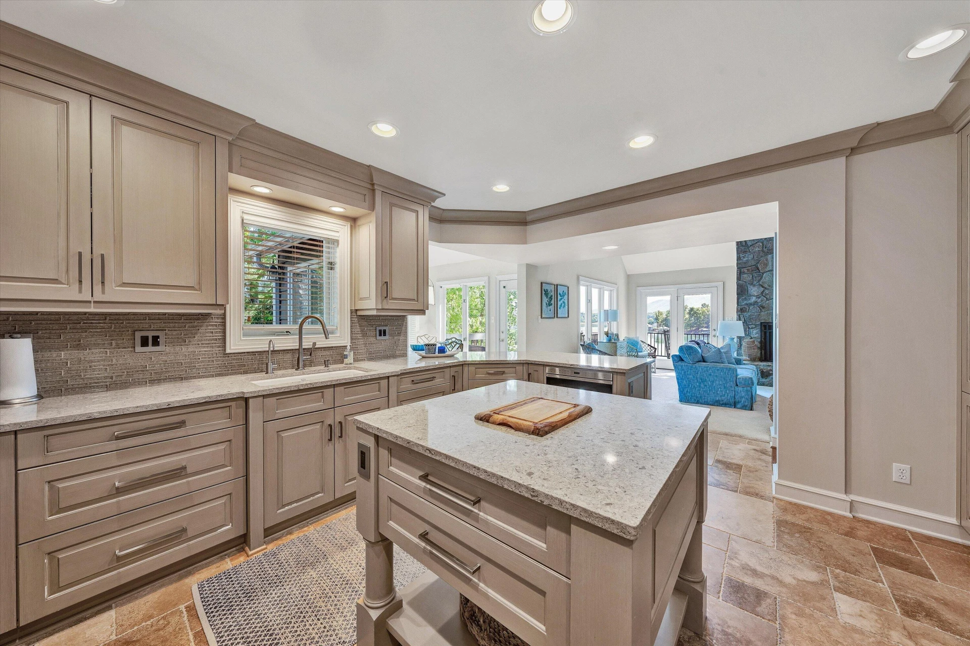 25 Findlay CIR - Photo 21