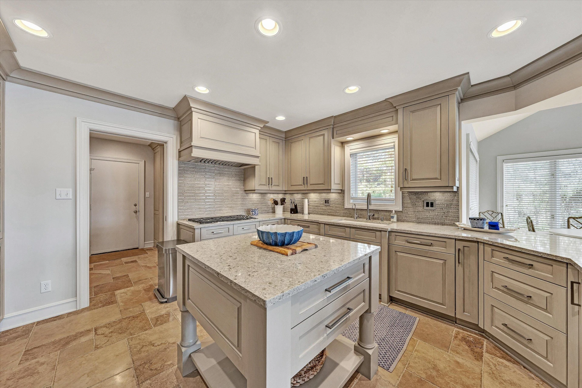 25 Findlay CIR - Photo 27
