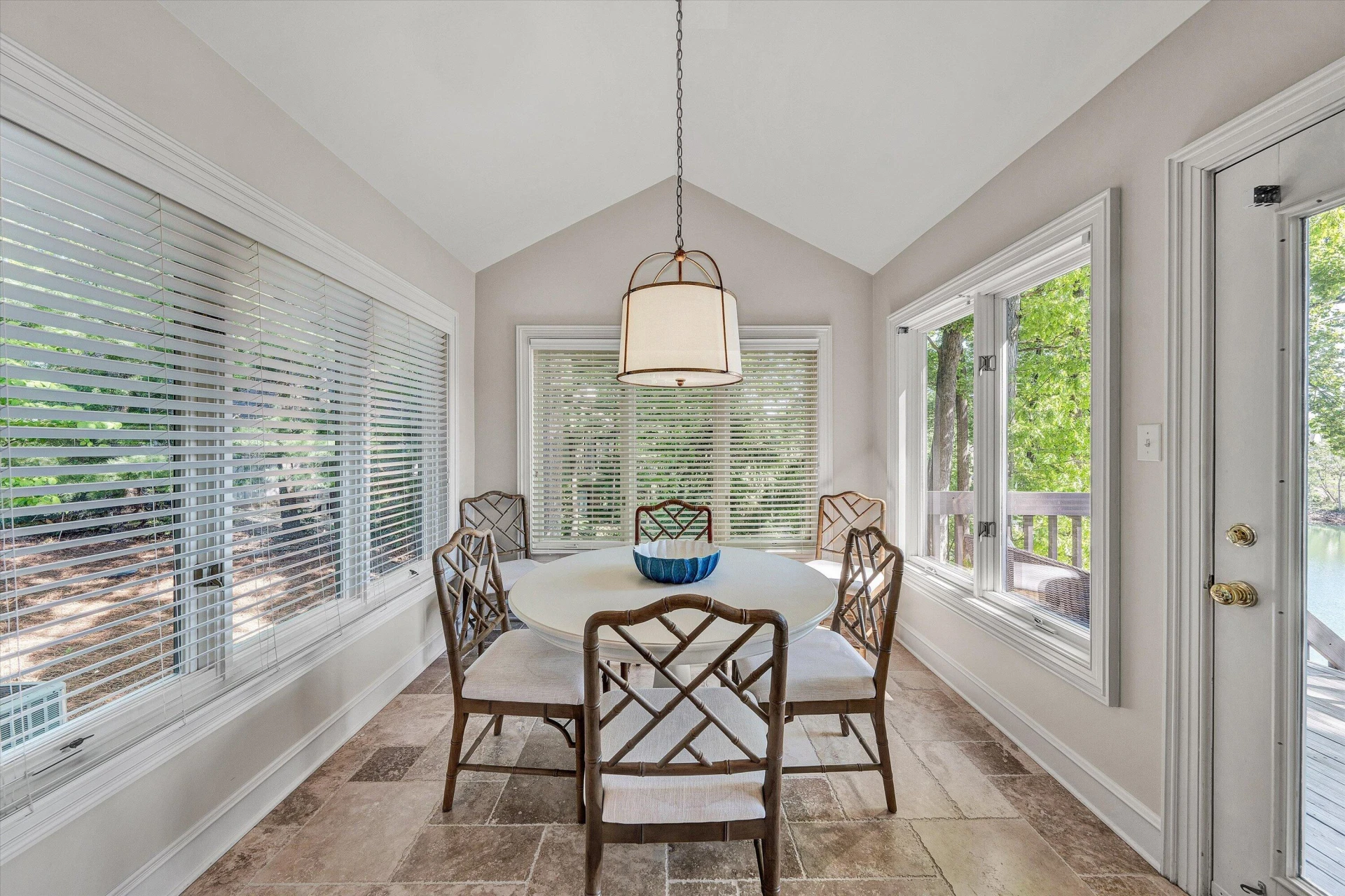 25 Findlay CIR - Photo 28