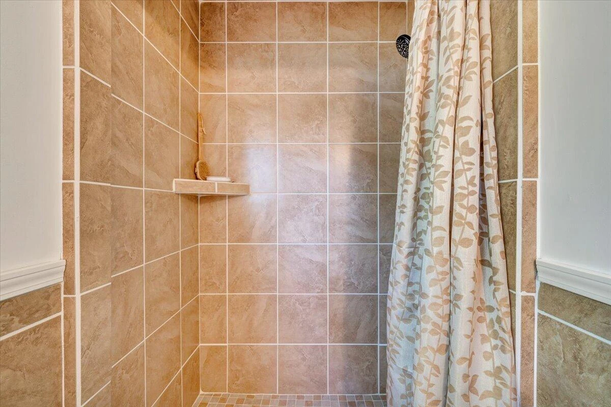 3958 Thames DR - Photo 17
