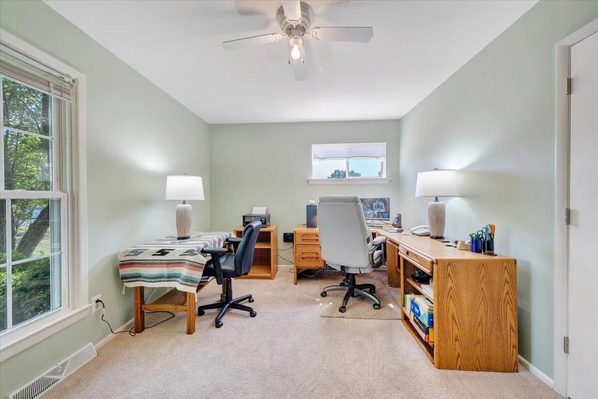3958 Thames DR - Photo 19