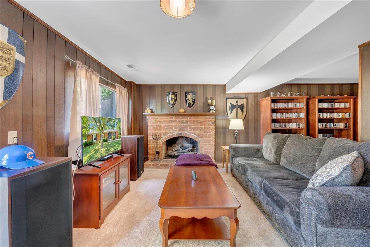 3958 Thames DR - Photo 26