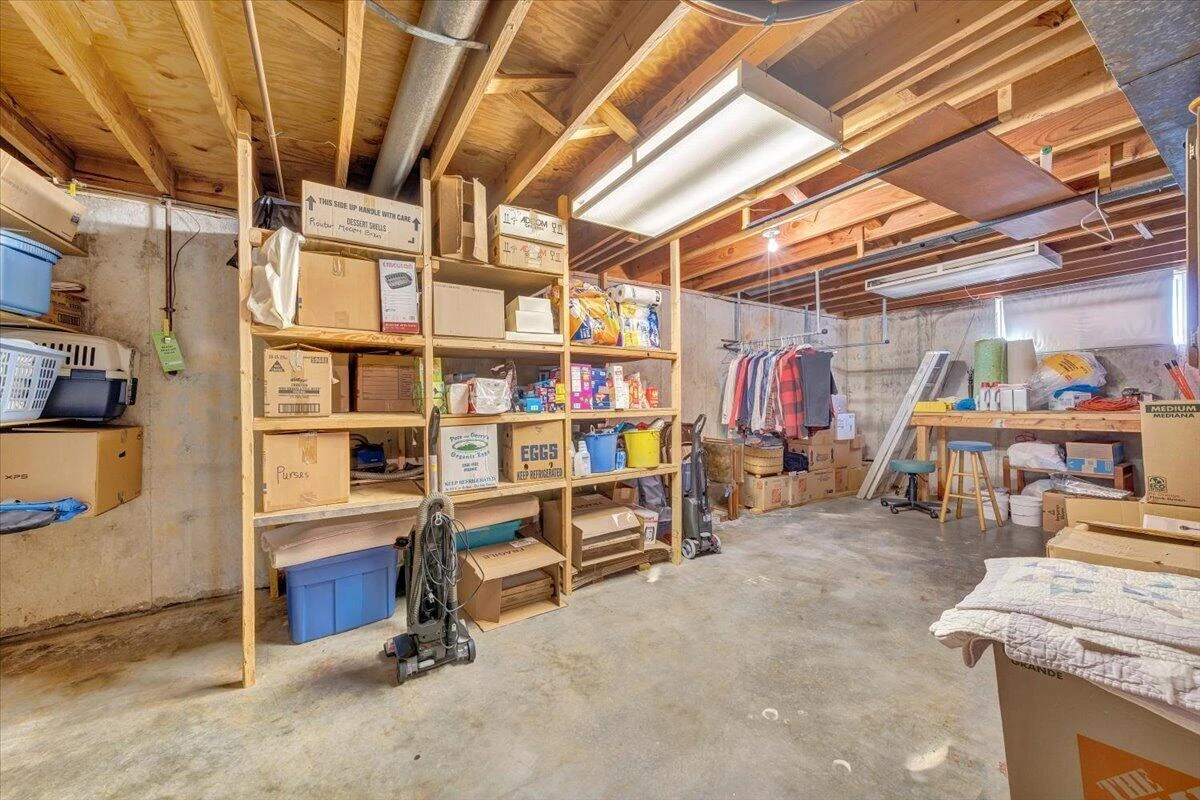 3958 Thames DR - Photo 31