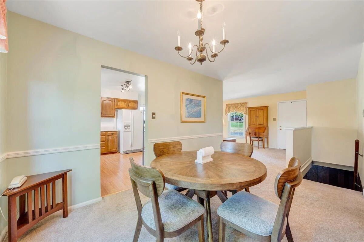 3958 Thames DR - Photo 9