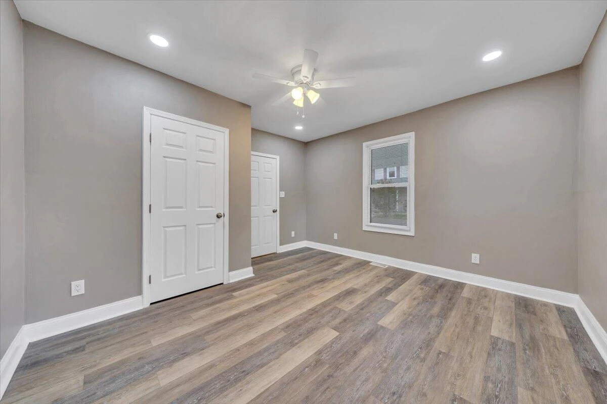 2415 Overlook RD NE - Photo 17