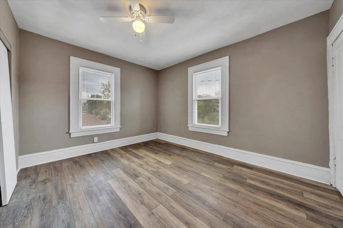 2415 Overlook RD NE - Photo 25