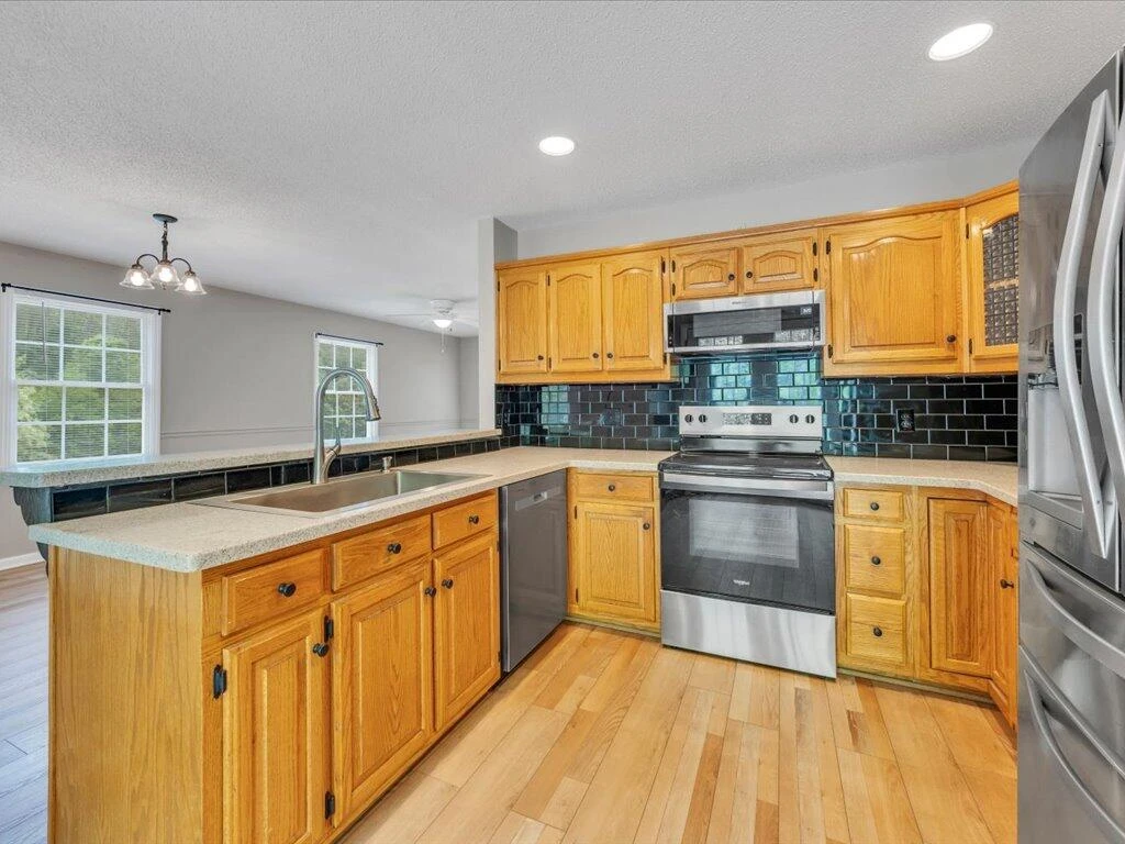 520 Scenic DR - Photo 19