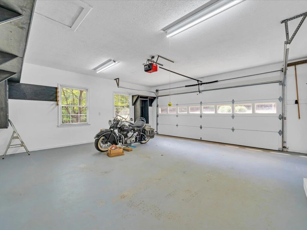 520 Scenic DR - Photo 35