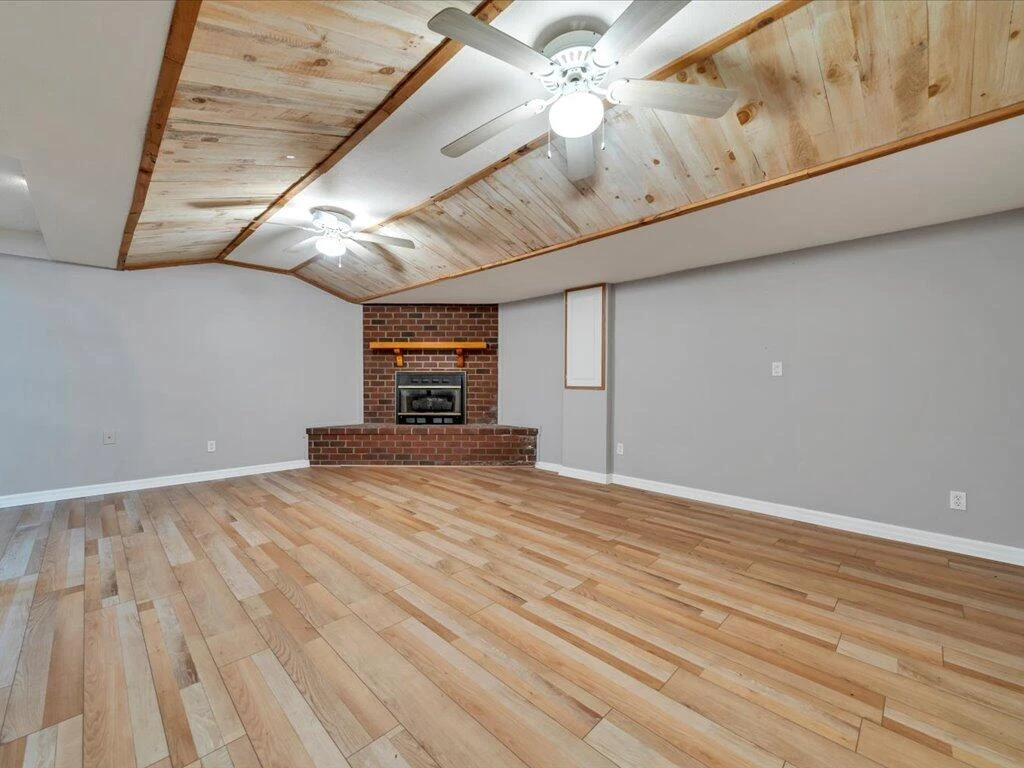 520 Scenic DR - Photo 52