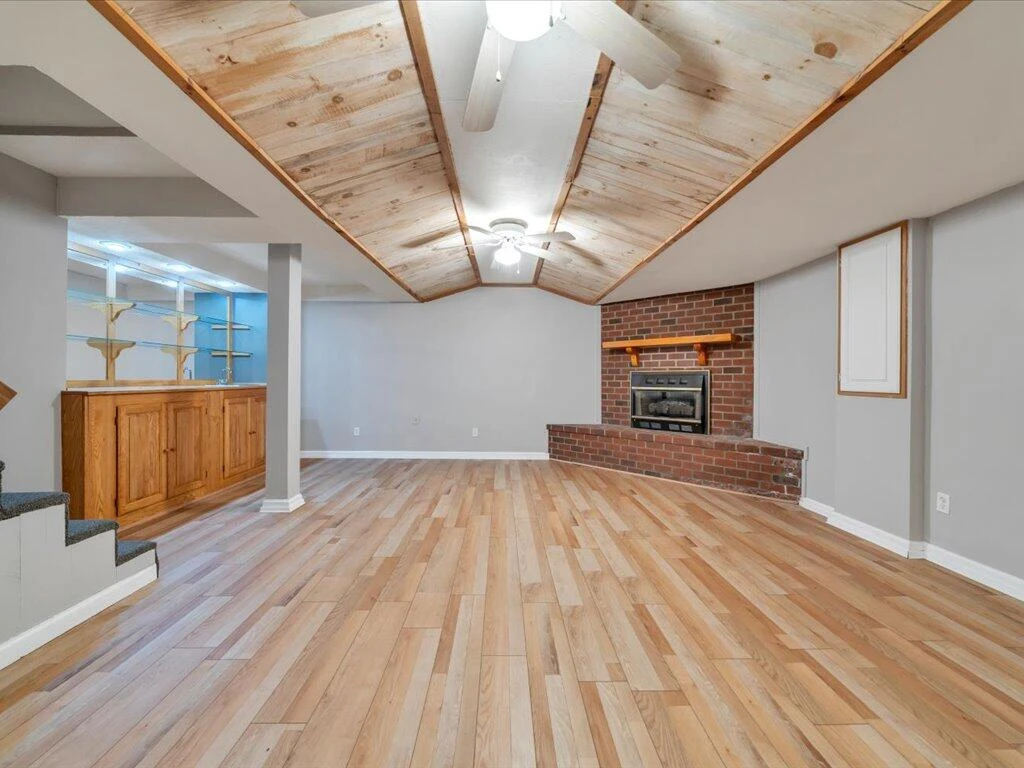 520 Scenic DR - Photo 53