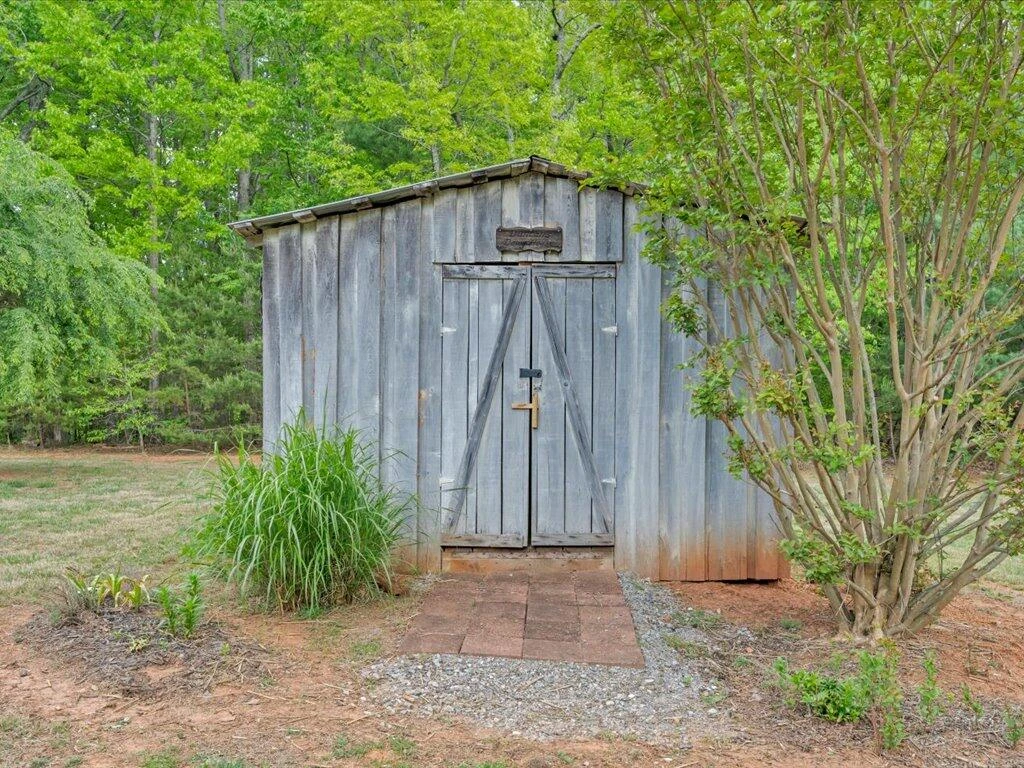 520 Scenic DR - Photo 73