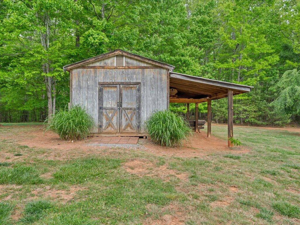 520 Scenic DR - Photo 75