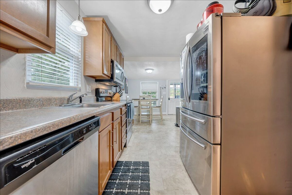 3619 Garden City BLVD SE - Photo 10