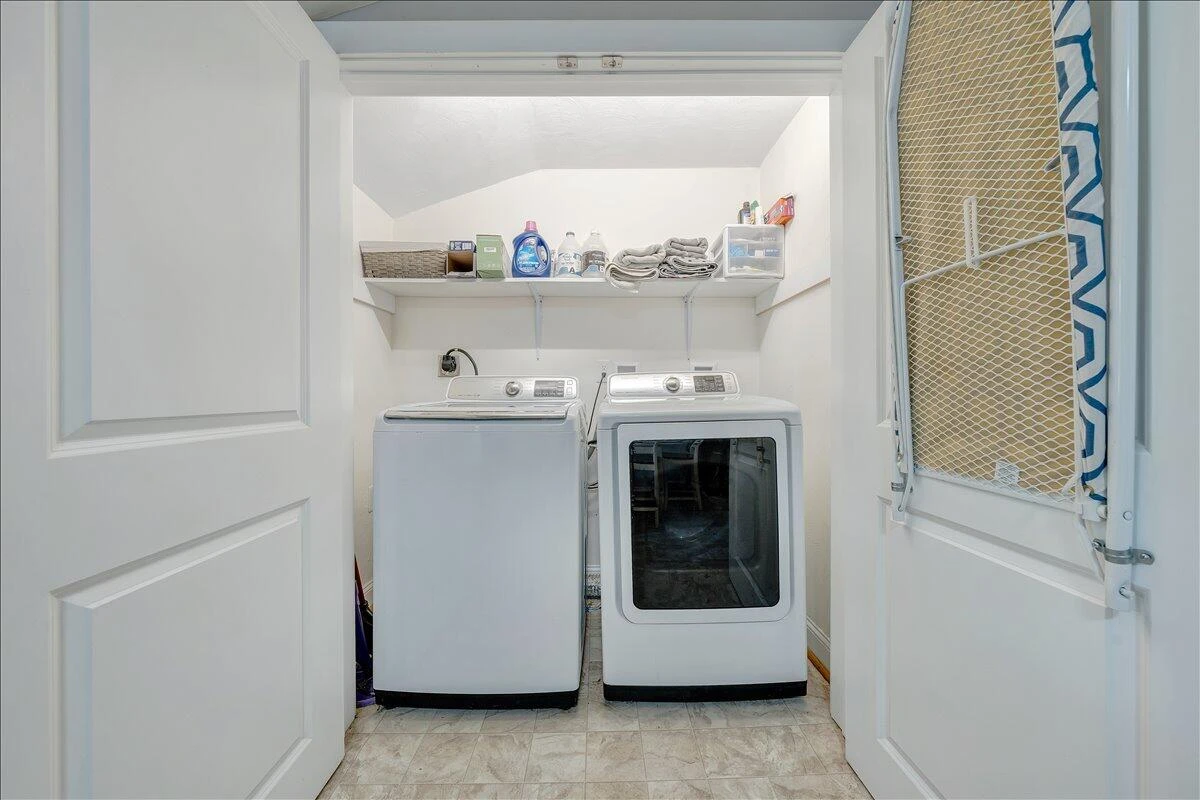 3619 Garden City BLVD SE - Photo 14