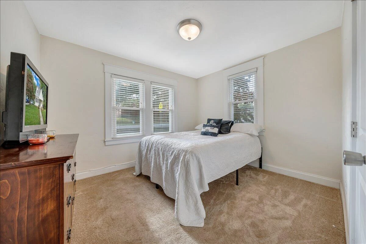 3619 Garden City BLVD SE - Photo 15