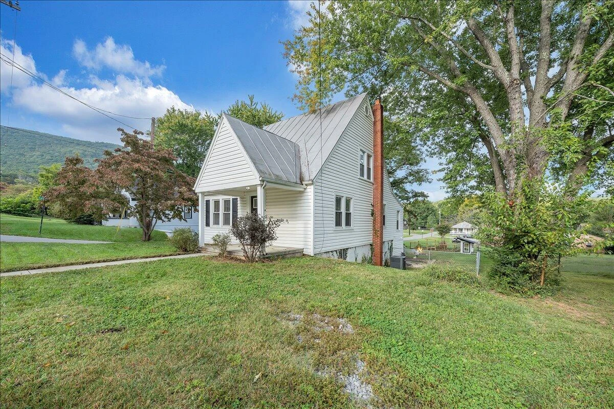 3619 Garden City BLVD SE - Photo 38