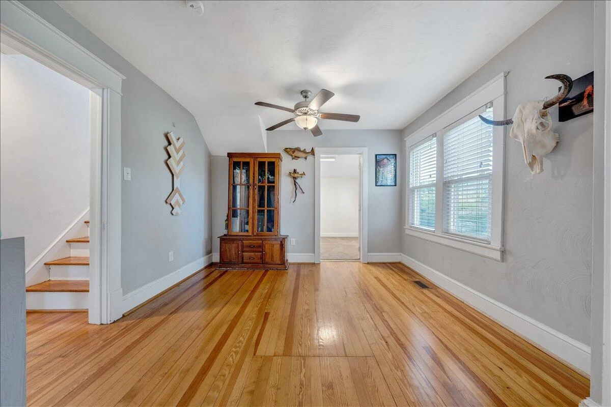 3619 Garden City BLVD SE - Photo 6