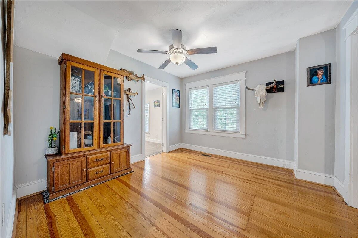 3619 Garden City BLVD SE - Photo 8
