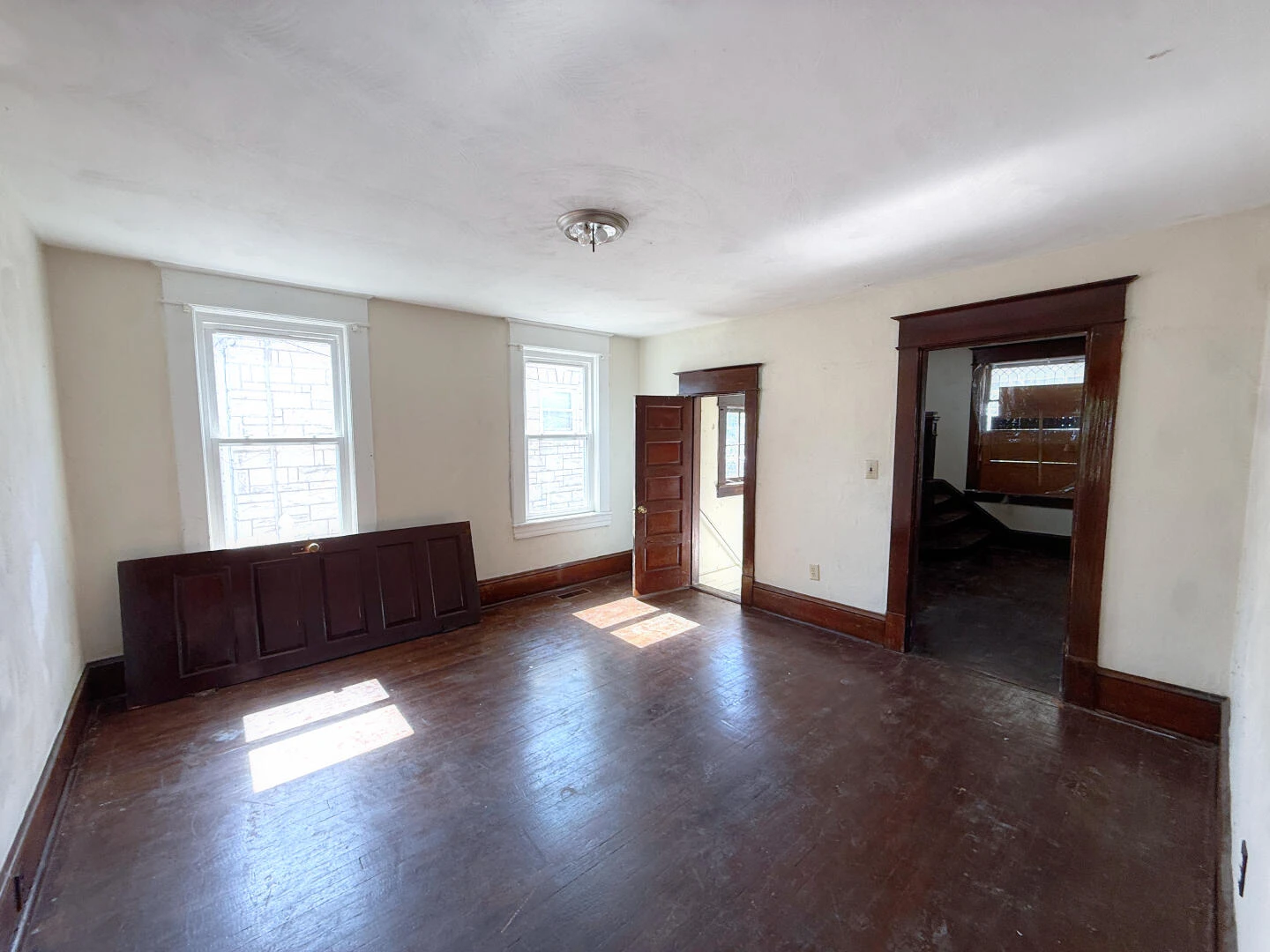 1651 Syracuse AVE NW - Photo 3